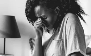 En voulant gagner toujours plus, je suis sortie avec le père et le fils.