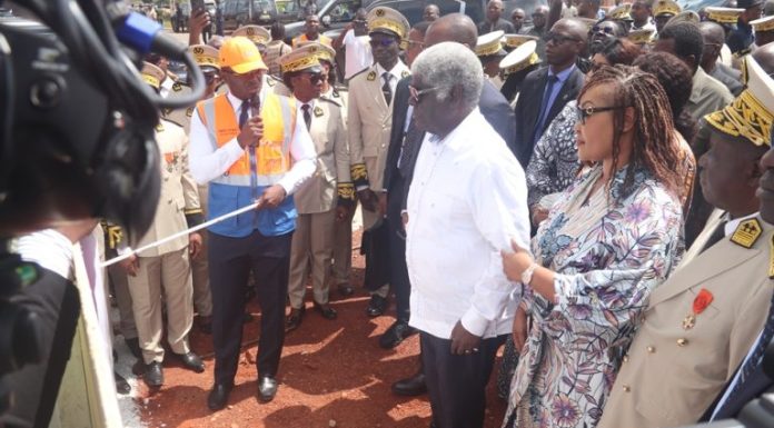 Le Premier ministre Beugré Mambé inaugure plusieurs infrastructures et lance la réhabilitation de la route Daloa–Vavoua–Séguéla