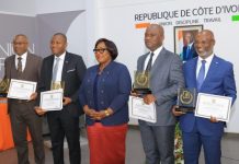 Prix national d’Execellence : La ministre Anne Ouloto honore les lauréats classés 2e et 3e de l’administration publique