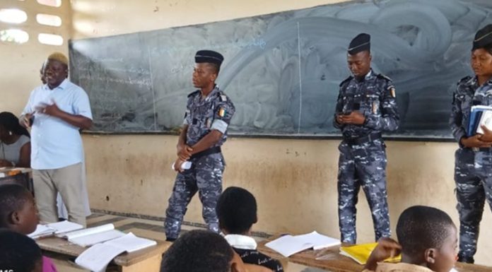 Sakassou : la police mobilise les écoles contre l’incivisme et les cambriolages en milieu scolaire