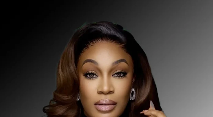 TAKAD 2025 : L’artiste ivoirienne Josey remporte le trophée du meilleur album africain