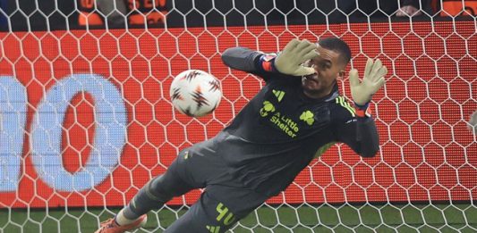 Ligue Europa : Lafont héroïque, le Pana se qualifie pour les 8es