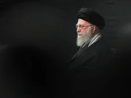 Iran : Ali Khamenei tué dans une frappe américaine et israélienne, crise majeure en perspective