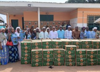 Carêmes chrétien et musulman : le RHDP de Bondoukou offre 15 tonnes de vivres à ses militants et aux villages