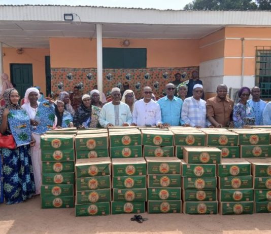 Carêmes chrétien et musulman : le RHDP de Bondoukou offre 15 tonnes de vivres à ses militants et aux villages