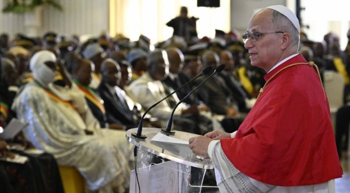 En visite au Cameroun, le pape Léon XIV appelle à la paix et à la lutte contre la corruption
