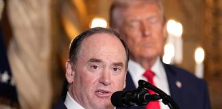 États-Unis : le Pentagone annonce le départ du plus haut responsable civil de la Marine, John Phelan