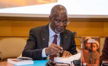 SILA 2026 : Maurice Kouakou Bandaman couronné du « Grand Prix Bernard Dadié »