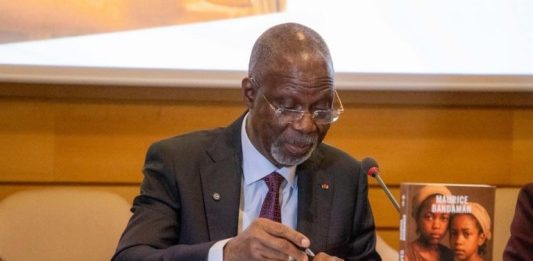 SILA 2026 : Maurice Kouakou Bandaman couronné du « Grand Prix Bernard Dadié »