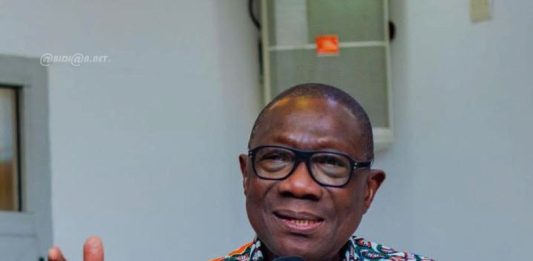 François Albert Amichia remercie Alassane Ouattara après sa nomination à la tête du Conseil de Discipline du RHDP