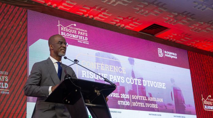 ÉCONOMIE & FINANCE : LA COTE D’IVOIRE FRANCHIT UN CAP HISTORIQUE FACE AU RISQUE DE SURENDETTEMENT