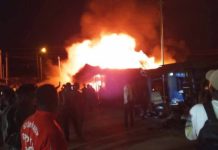 Man : Un violent incendie ravage plusieurs magasins d’appareils électroménagers au Grand marché