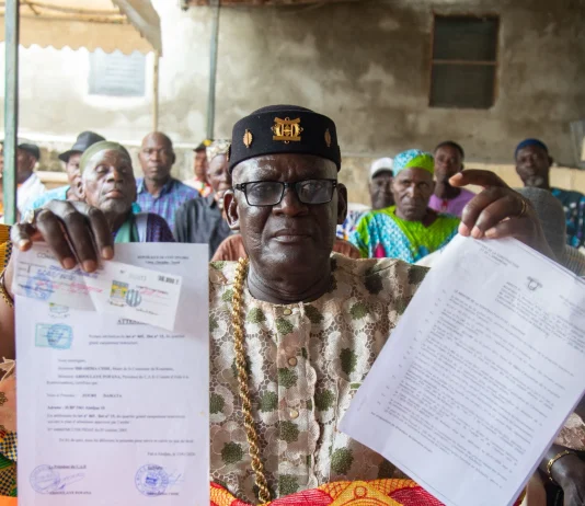 Koumassi Campement : LE CHEF COUTUMIER DENONCE L’ABSENCE DES AIDES PROMISES AUX SINISTRES