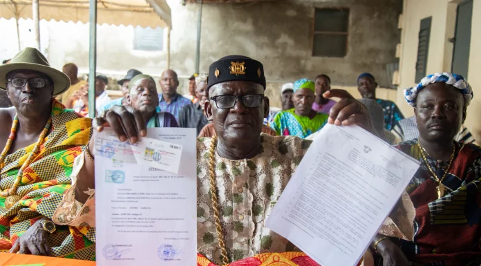 Koumassi Campement : LE CHEF COUTUMIER DENONCE L’ABSENCE DES AIDES PROMISES AUX SINISTRES