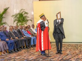 Ibrahime Coulibaly-Kuibiert prête serment et prend officiellement les rênes du Conseil d’État